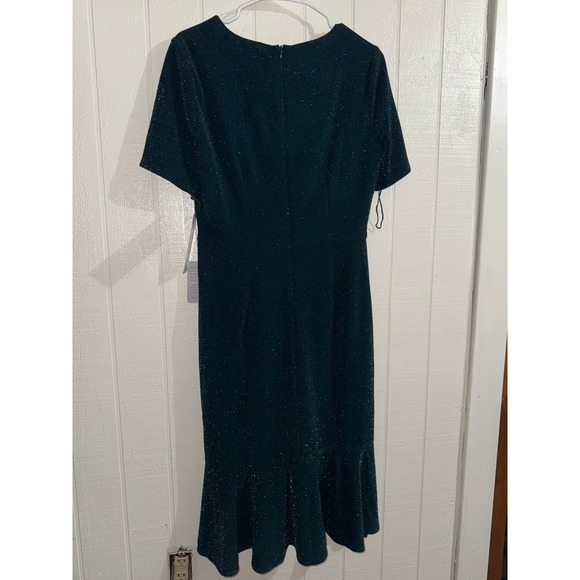 London Times Green Glitter Twist Front Ruffle Hem Cocktail Dress NWT Size 10 - Picture 5 of 5